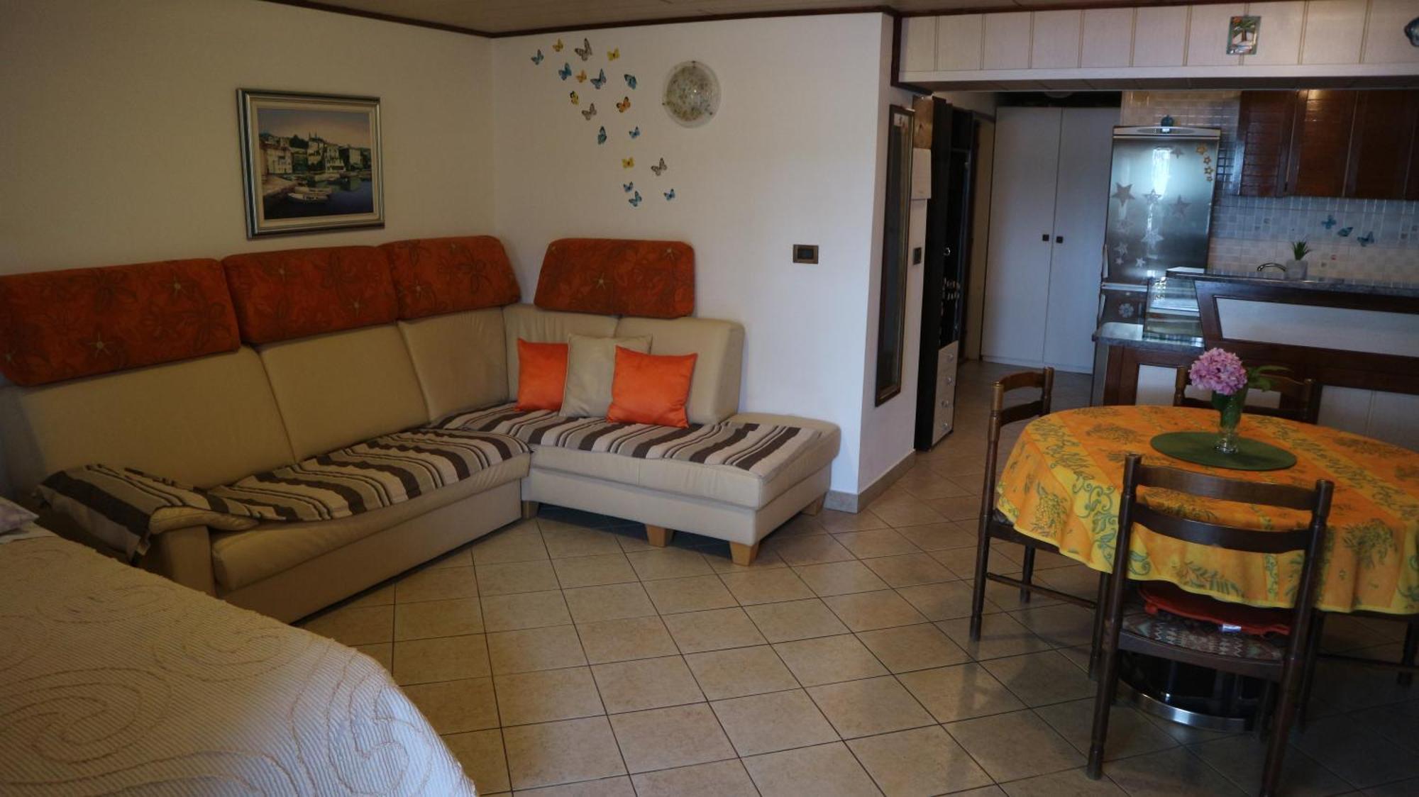 Apartments Komel Opatija Rum bild